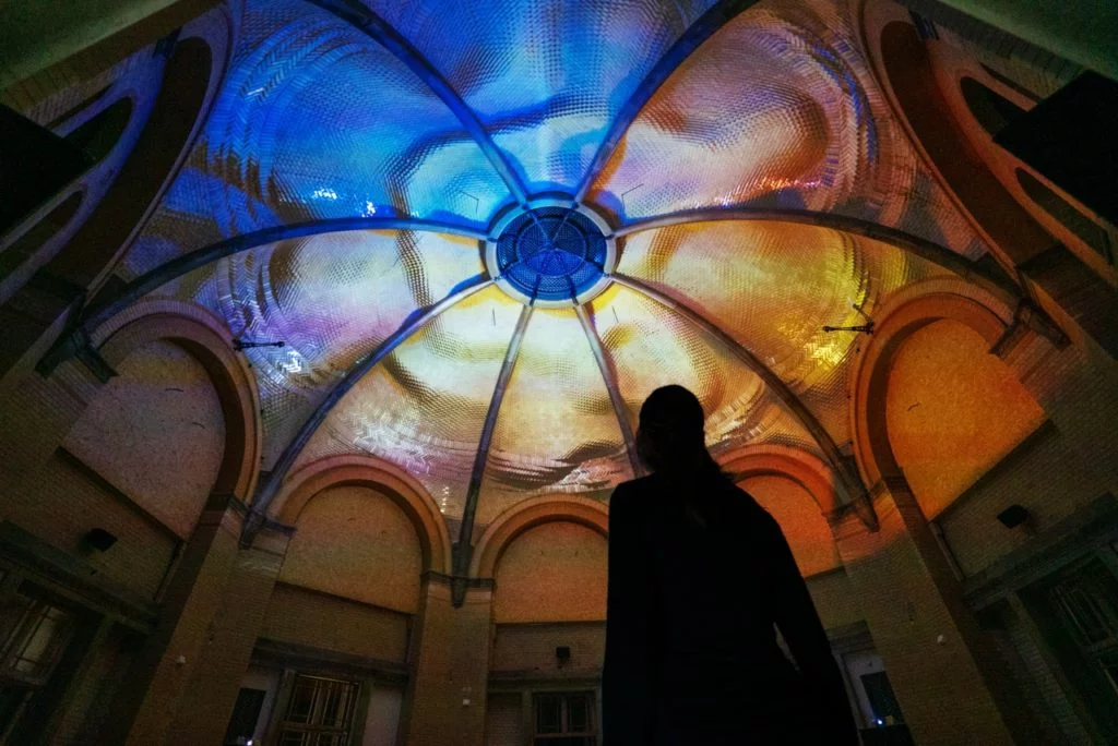 NEBULA Projektion in der Kuppel des ehemaligen Badehauses. © XENORAMA